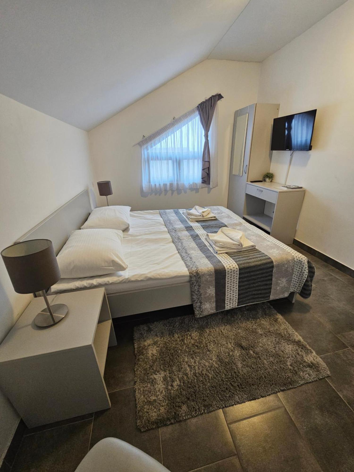 Filipovic Rent A Car & Apartments Selnica Scitarjevska Exterior foto