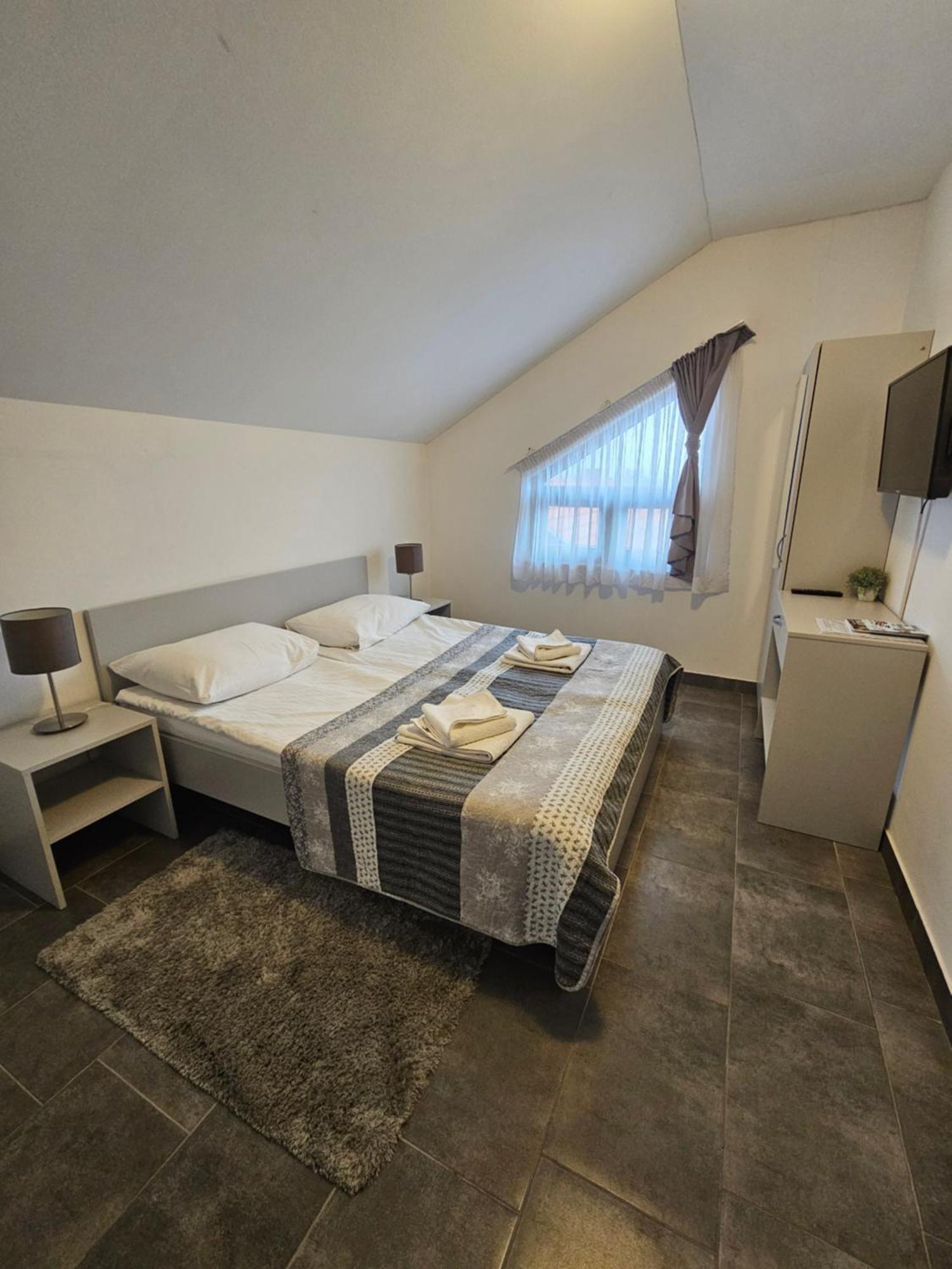 Filipovic Rent A Car & Apartments Selnica Scitarjevska Exterior foto