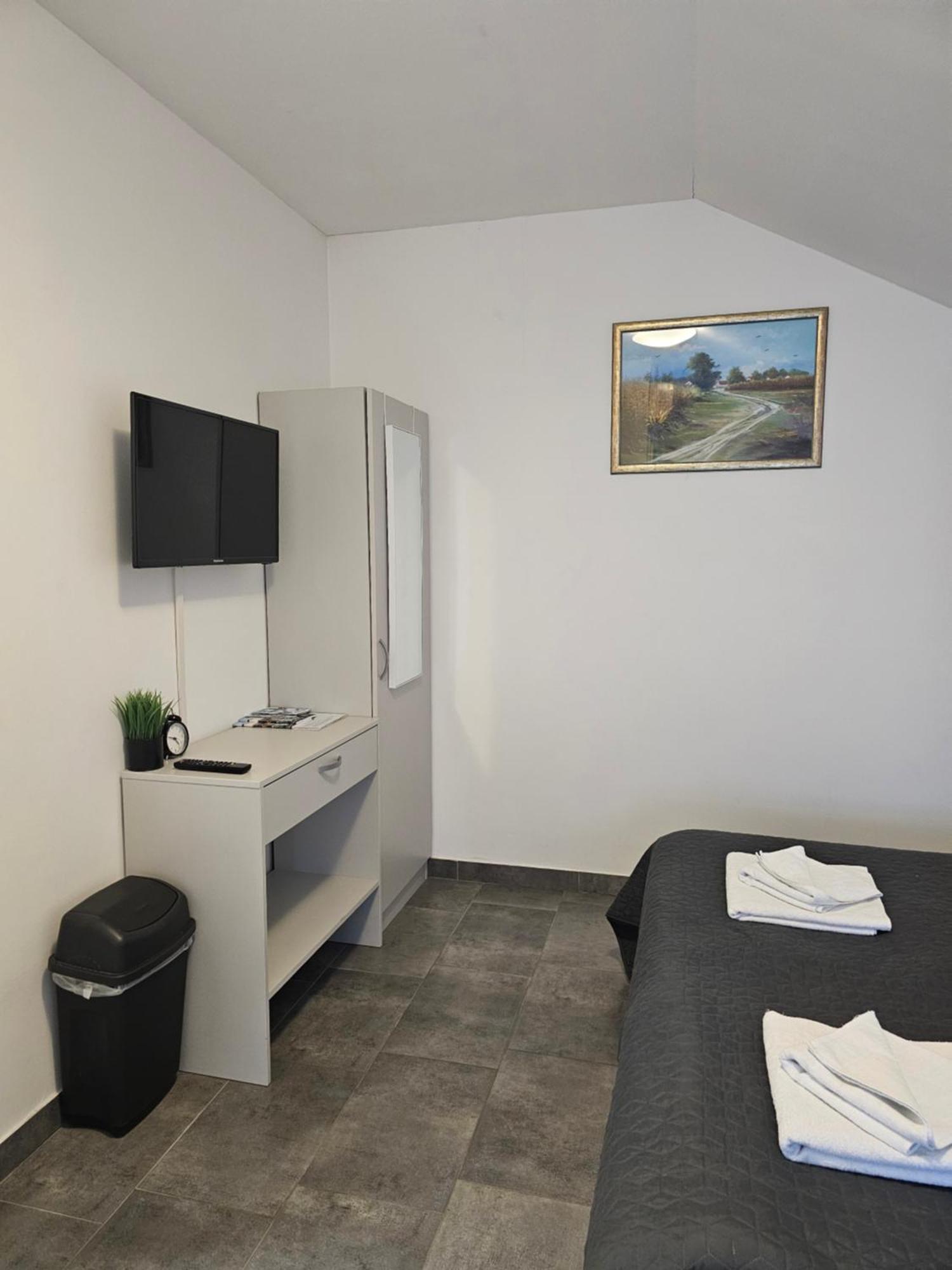 Filipovic Rent A Car & Apartments Selnica Scitarjevska Exterior foto
